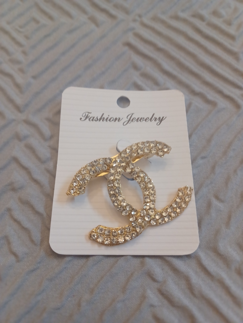 Brooch - Gold Tone